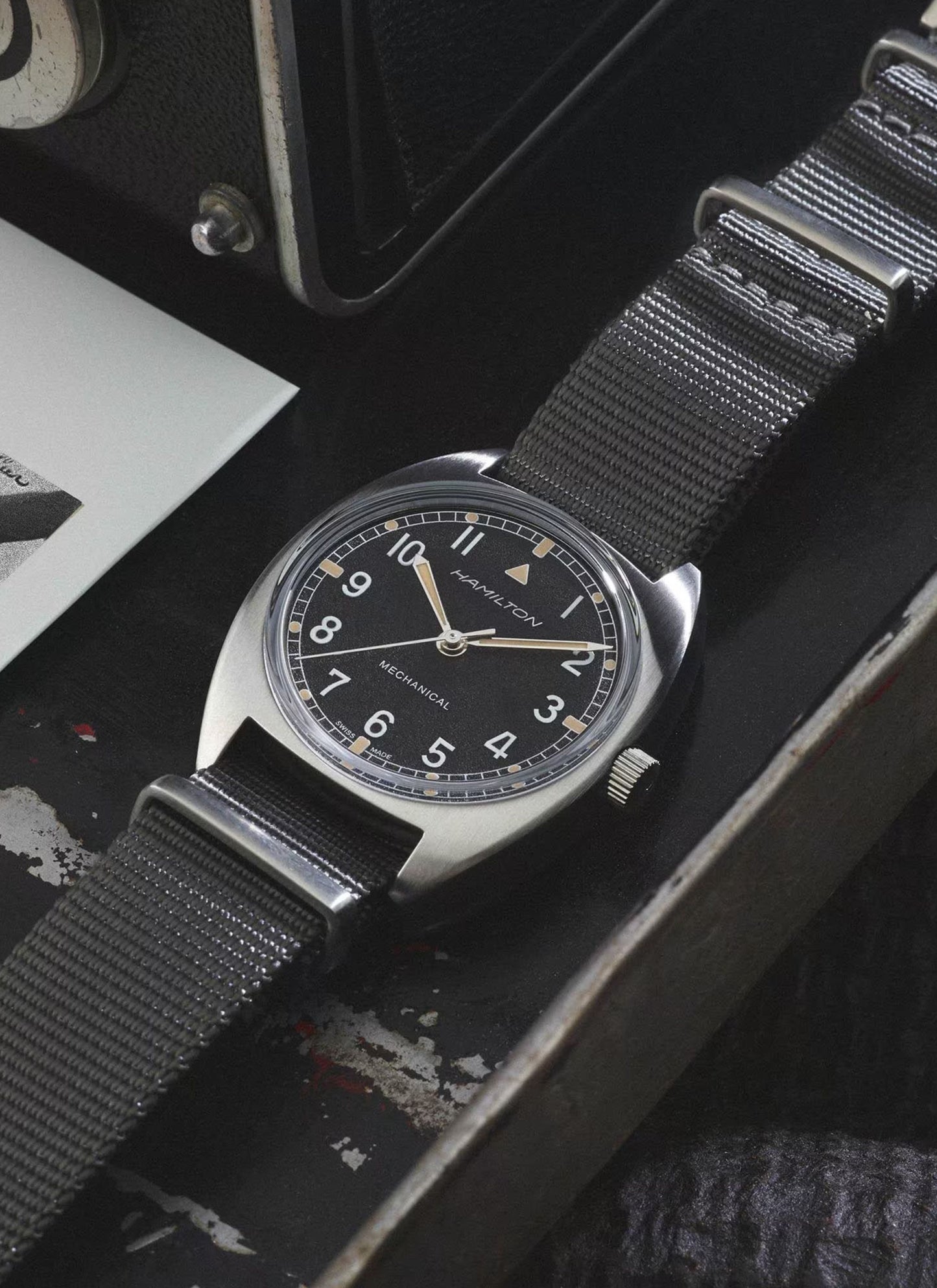 HAMILTON KHAKI AVIATION
PILOT PIONEER MECHANICAL