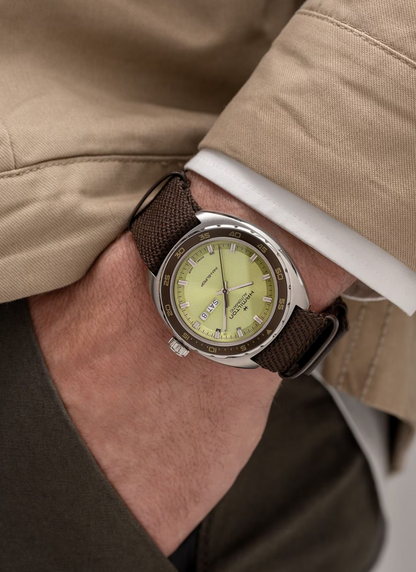 HAMILTON AMERICAN CLASSIC
PAN EUROP DAY DATE AUTO