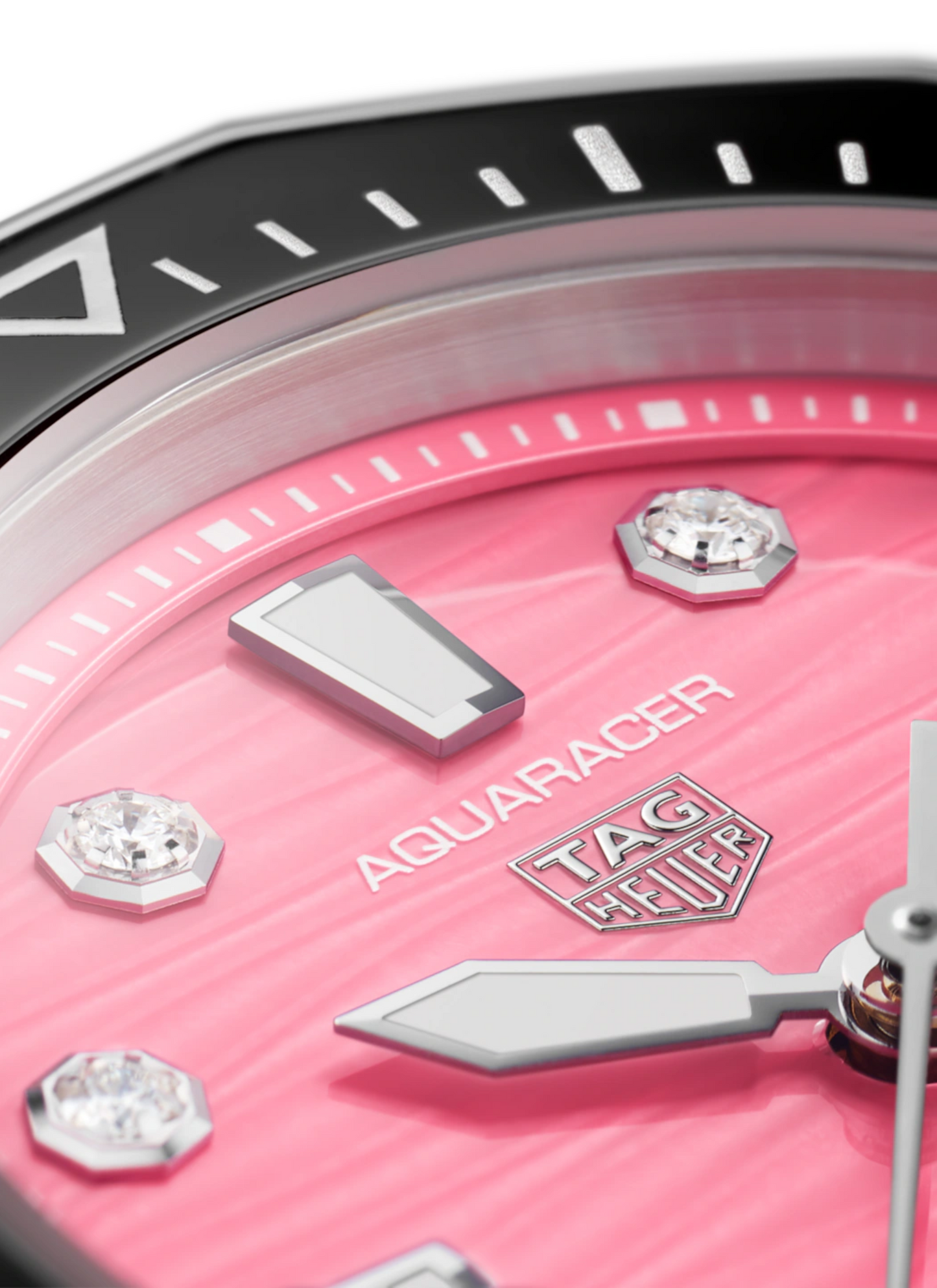 TAG HEUER AQUARACER
PROFESSIONAL 300 DATE